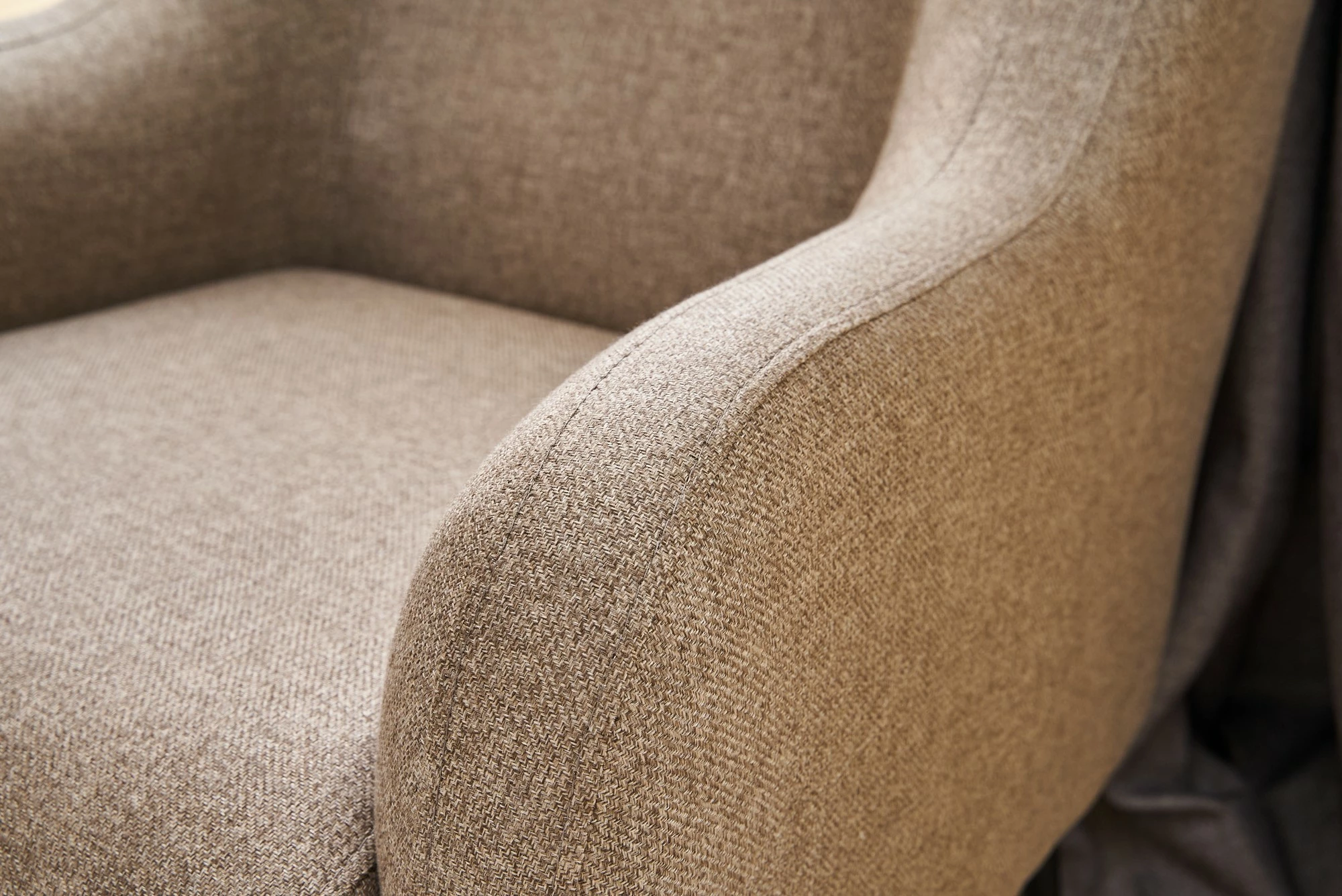 Karrige një vendëshe Revos, kafe, Atelier del Sofa