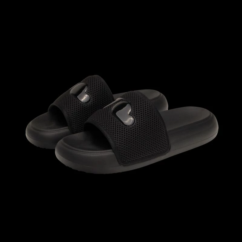 Papuqe Kubota, të zeza