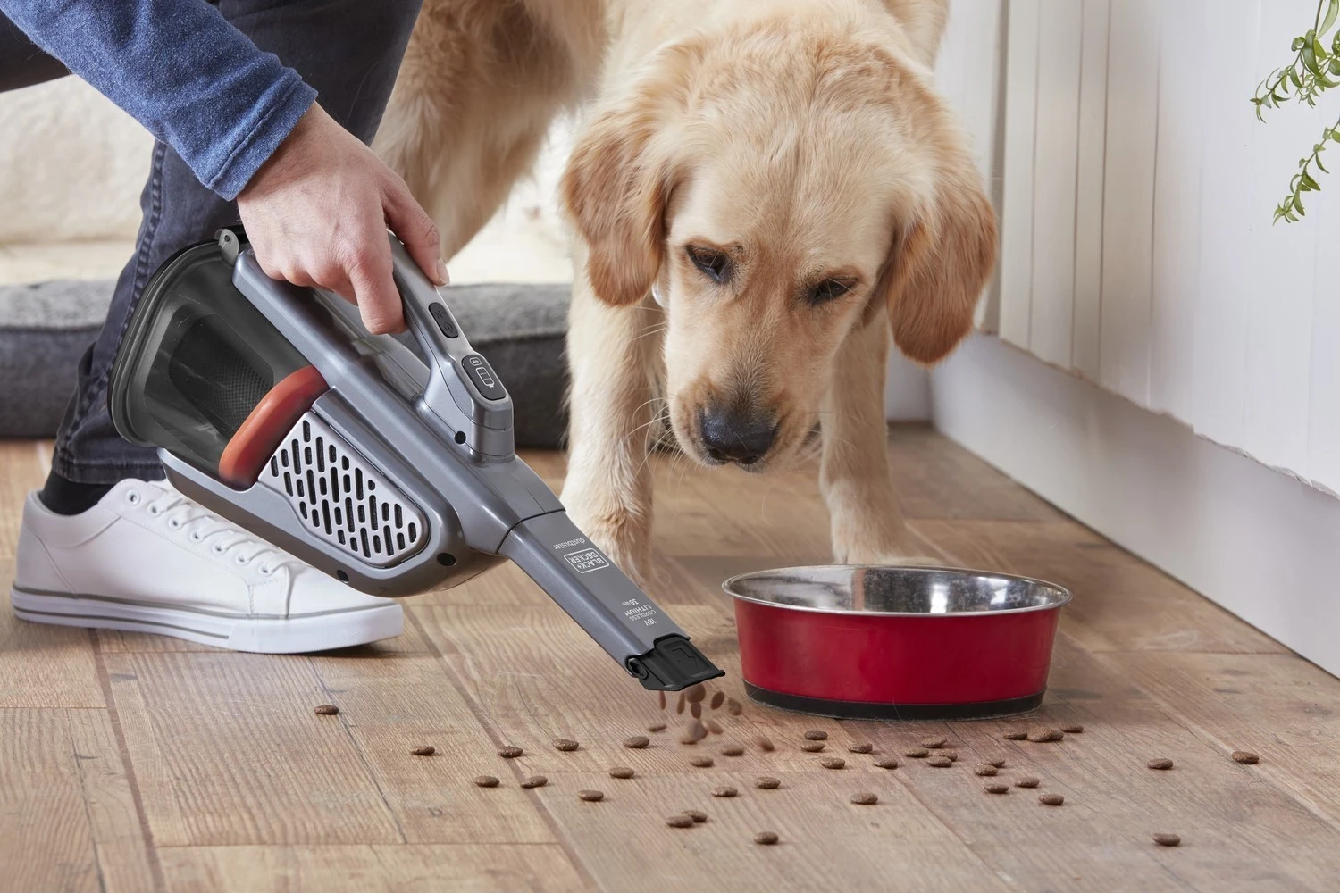 Pastrues portativ Black & Decker, gri-zezë