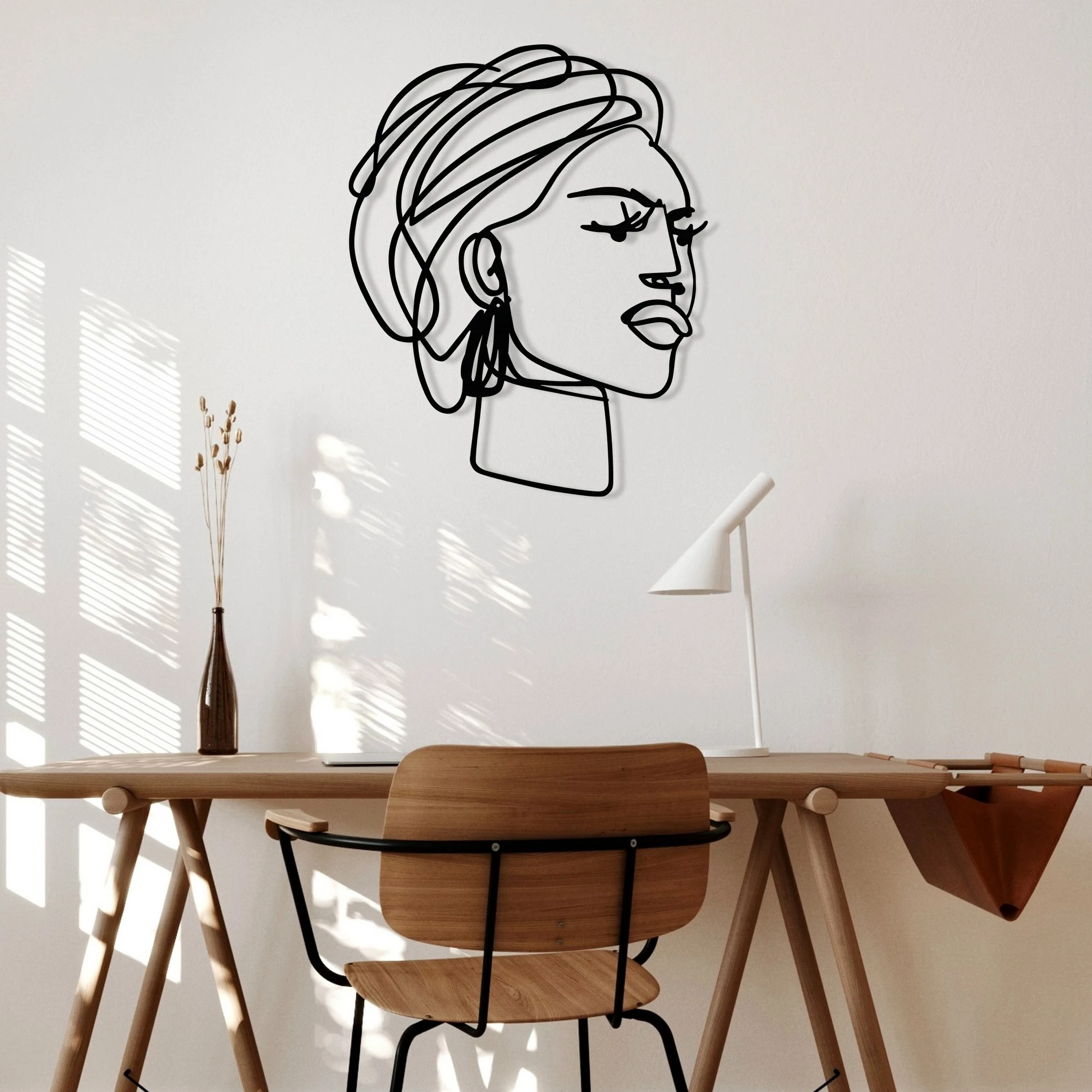 Aksesor dekorativ metalik për mur, Wallity Afro, ngjyrë e zezë, 52.5x66cm