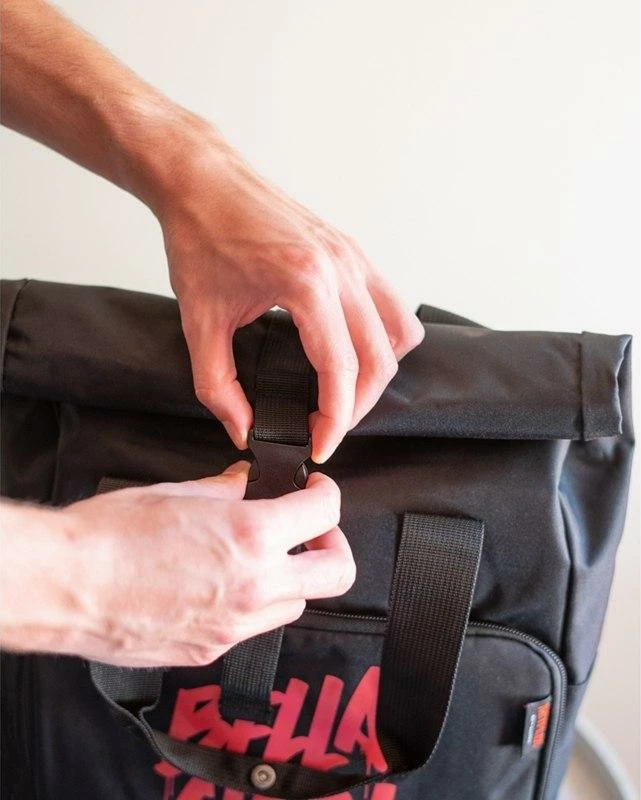 Çantë shpine-tote Erik La Casa de Papel "Bella Ciao" 42x31x10 cm, e zezë