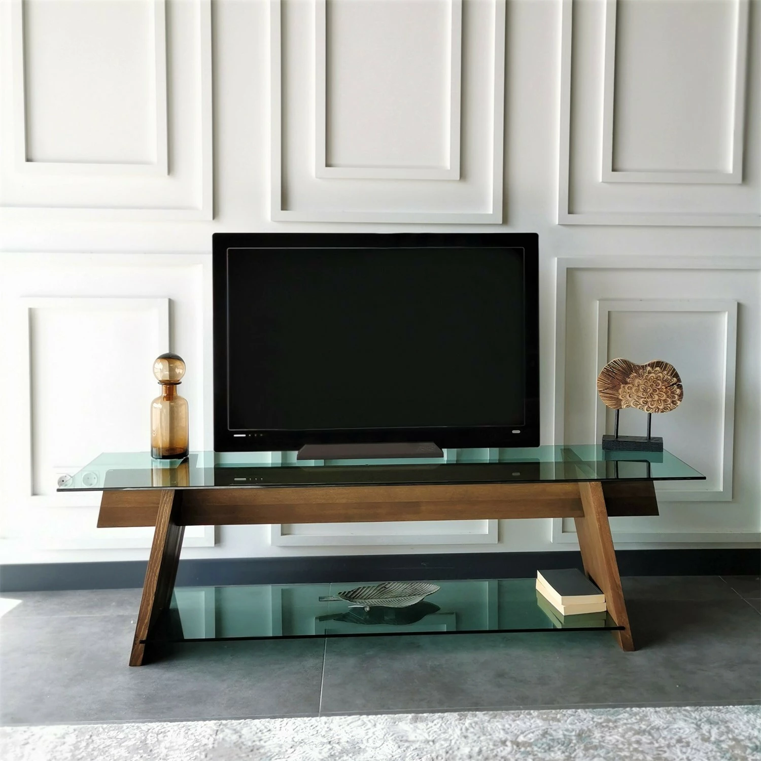 Komodë TV Hanah Home, TV202, ngjyrë arre dhe e gjelbër, xham i temperuar, 158x45x40cm