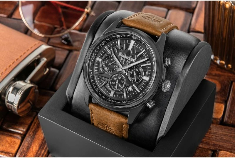 Orë dore për meshkuj Timberland Classic TBL.TDWGF0041205, e zezë/kafe, set me çantë