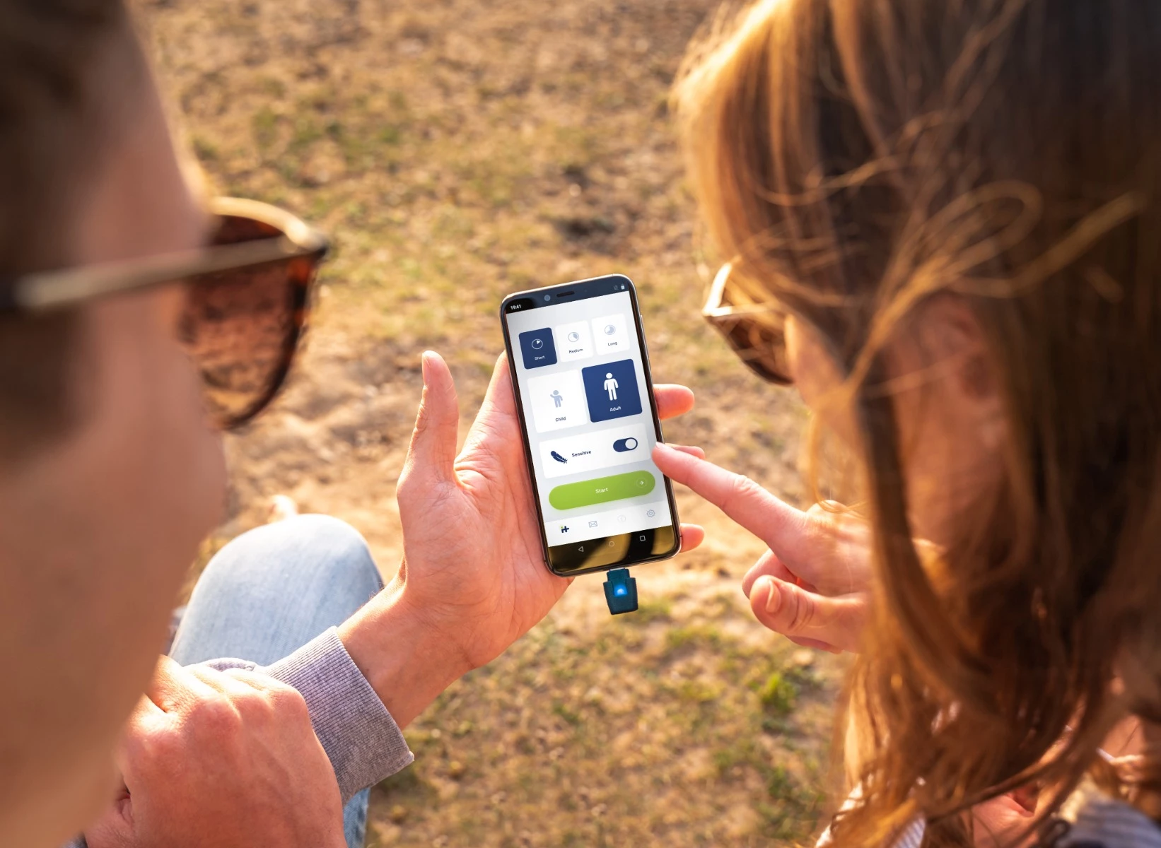 Pajisje kundër pickimeve të insekteve HEAT IT V3 USB-C, e kaltër