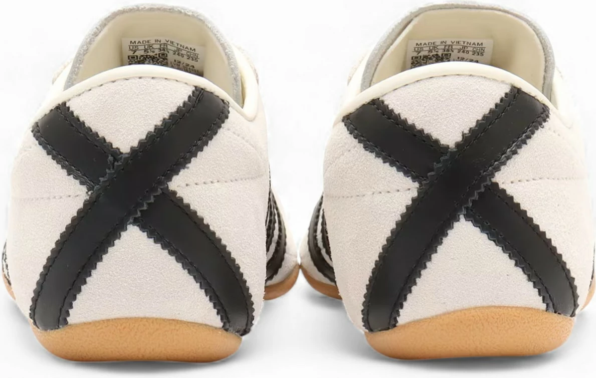 Atlete për femra adidas Originals Tokyo W JI0182, bardhë-zi [Madhësia: 36 2/3]