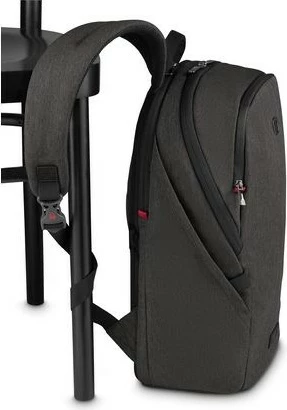 Çantë shpine Wenger MX Light 16 inch me ndarje për tablet, e zezë