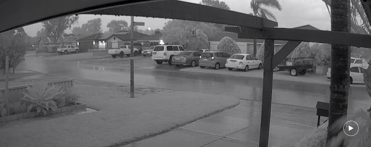 Kamerë IP Reolink Go Series G430 5MP, 4G LTE/Wi‑Fi, bateri 6000mAh, microSD deri 128GB, IP64, bardhë/zi