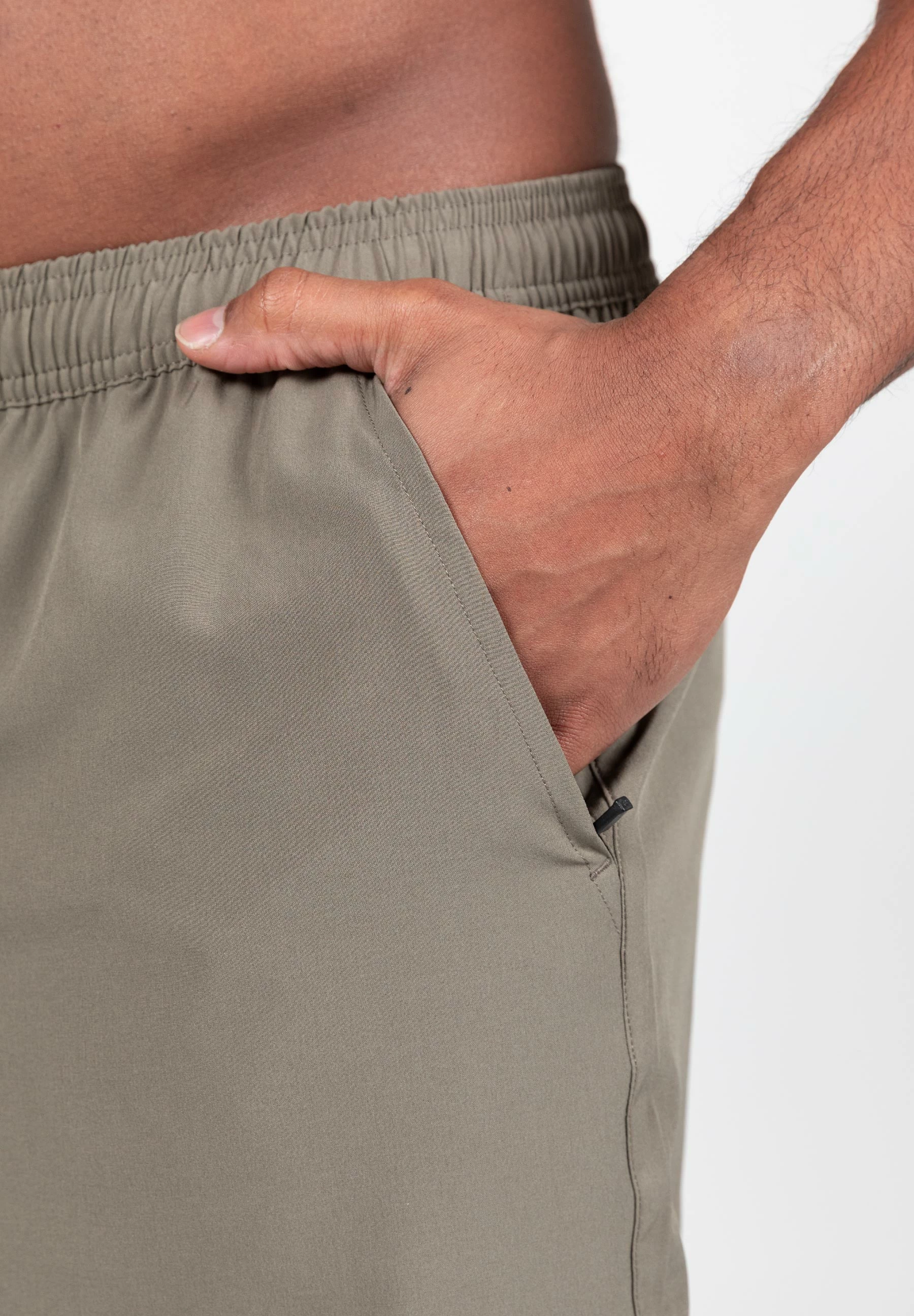 Pantallona të shkurtra noti Otis - Jeshile ushtarake