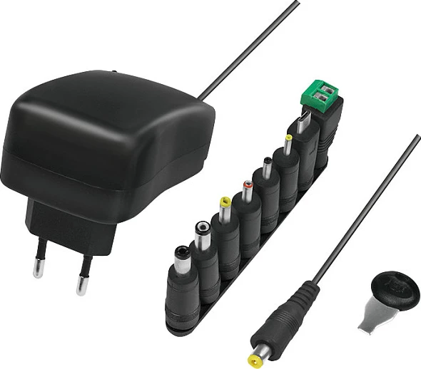 Adapter rryme universal LogiLink 3-12V, 30W, me port USB