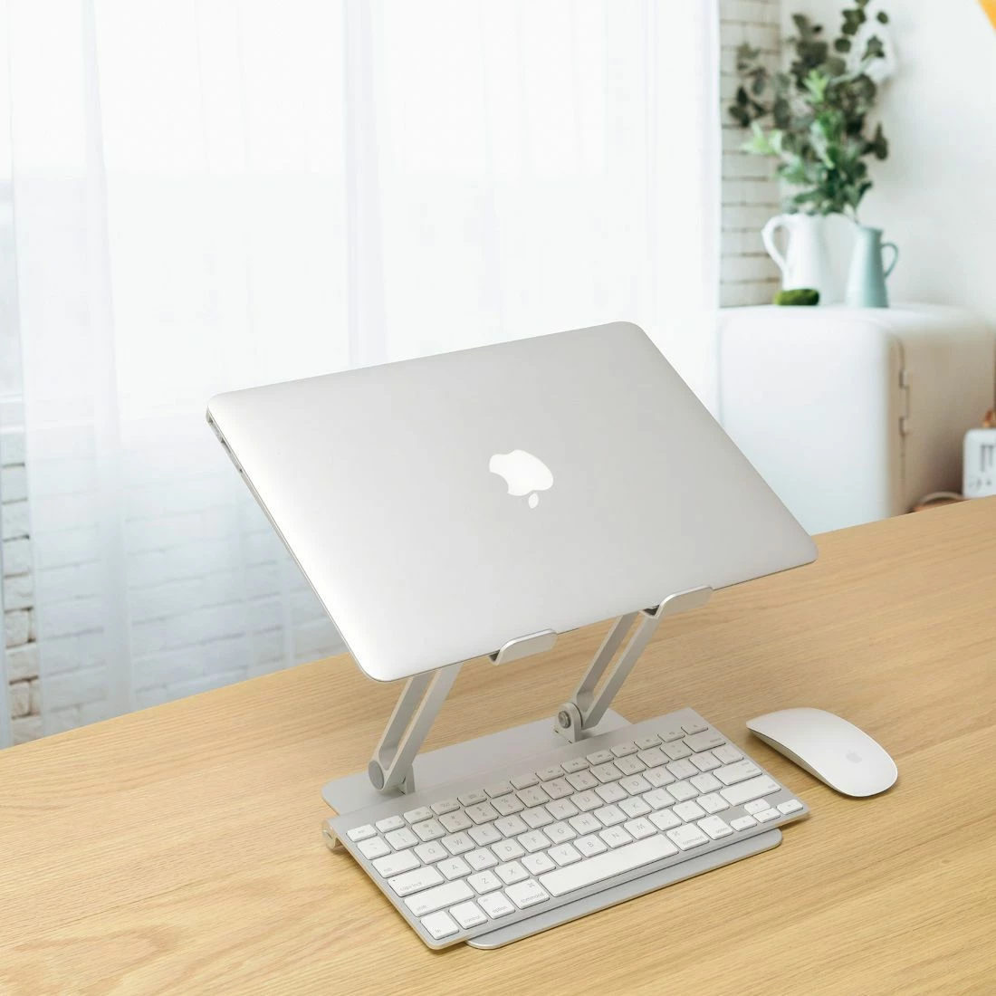 Mbajtëse laptopi Mozos LS2 (LS2-ALU) deri 17", rregullim lartësie dhe këndi, alumin, argjend