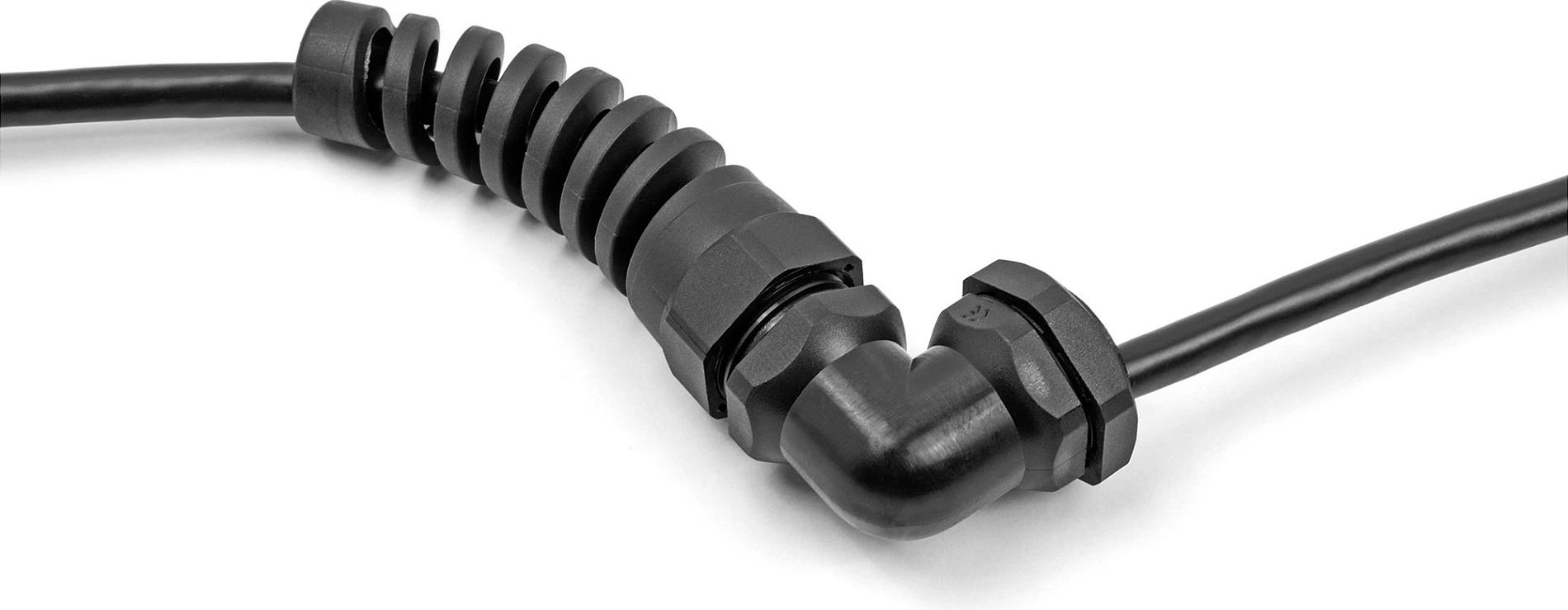 Kabelgland DeLOCK PG16 90°, IP68, për kabllo 10–14 mm, e zezë