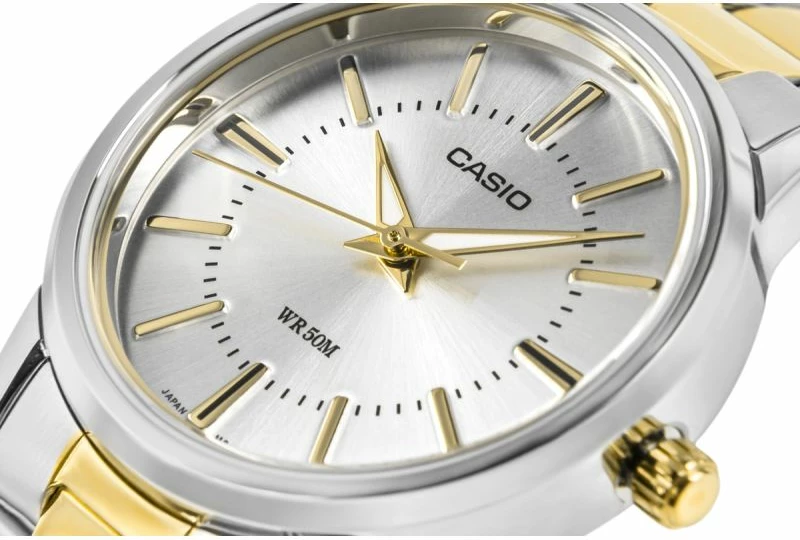 Orë dore për femra Casio, argjend e ar