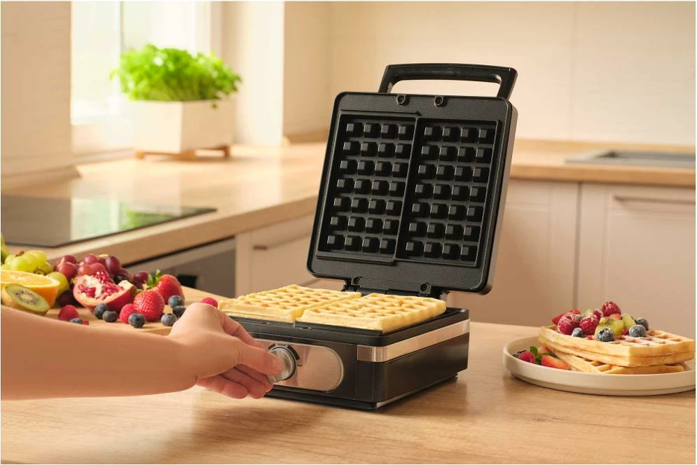 Toster për waffle Sencor SWF 2010BK, e zeze