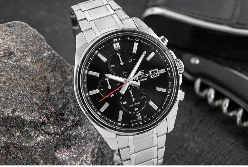 Orë dore për meshkuj Casio, e zezë