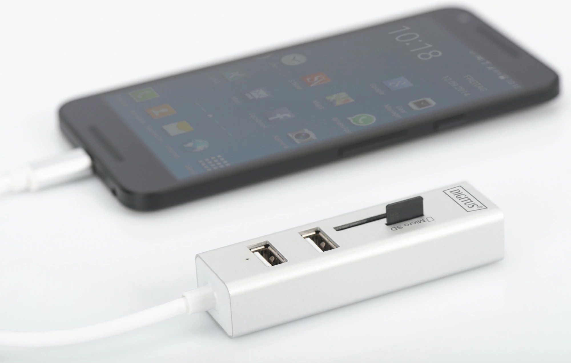 HUB USB Type-C Digitus, 3 Porta, Lexues Kartelash, Bardhë