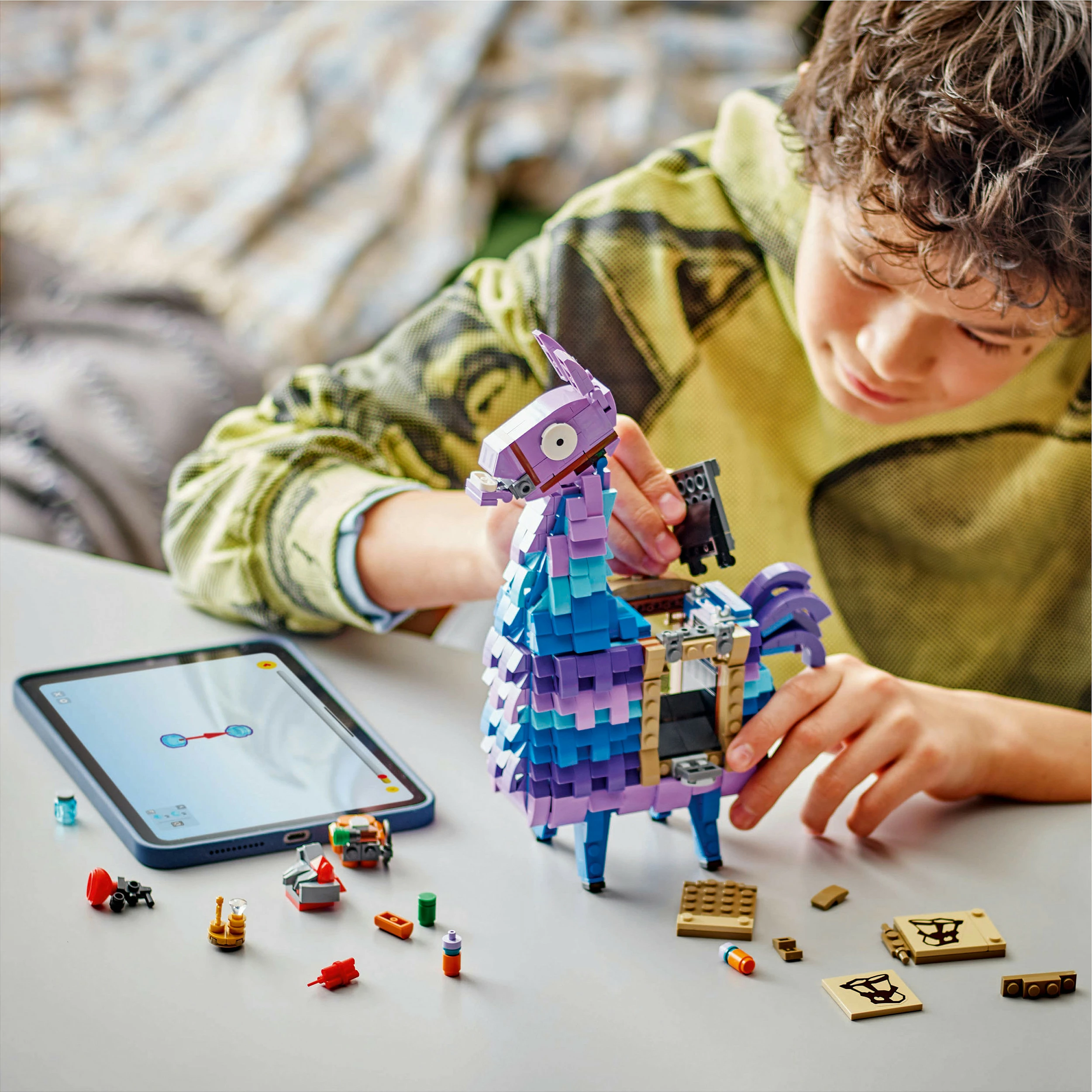 Set ndërtimi LEGO Fortnite Supply Llama 77071, 691 pjesë, shumëngjyrësh