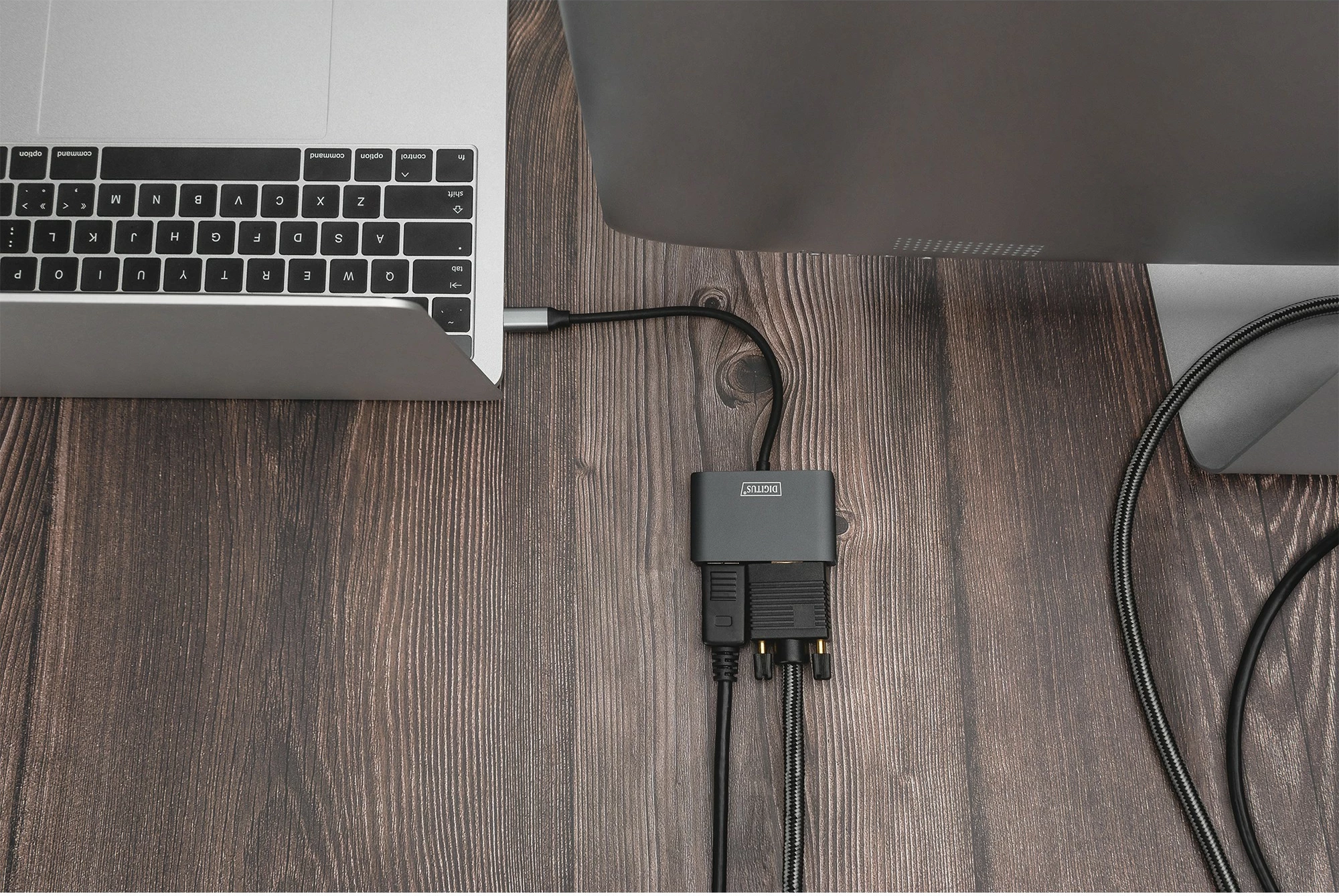 Adapter Digitus DP + VGA 20cm, 4K/30Hz, alumini, argjendtë