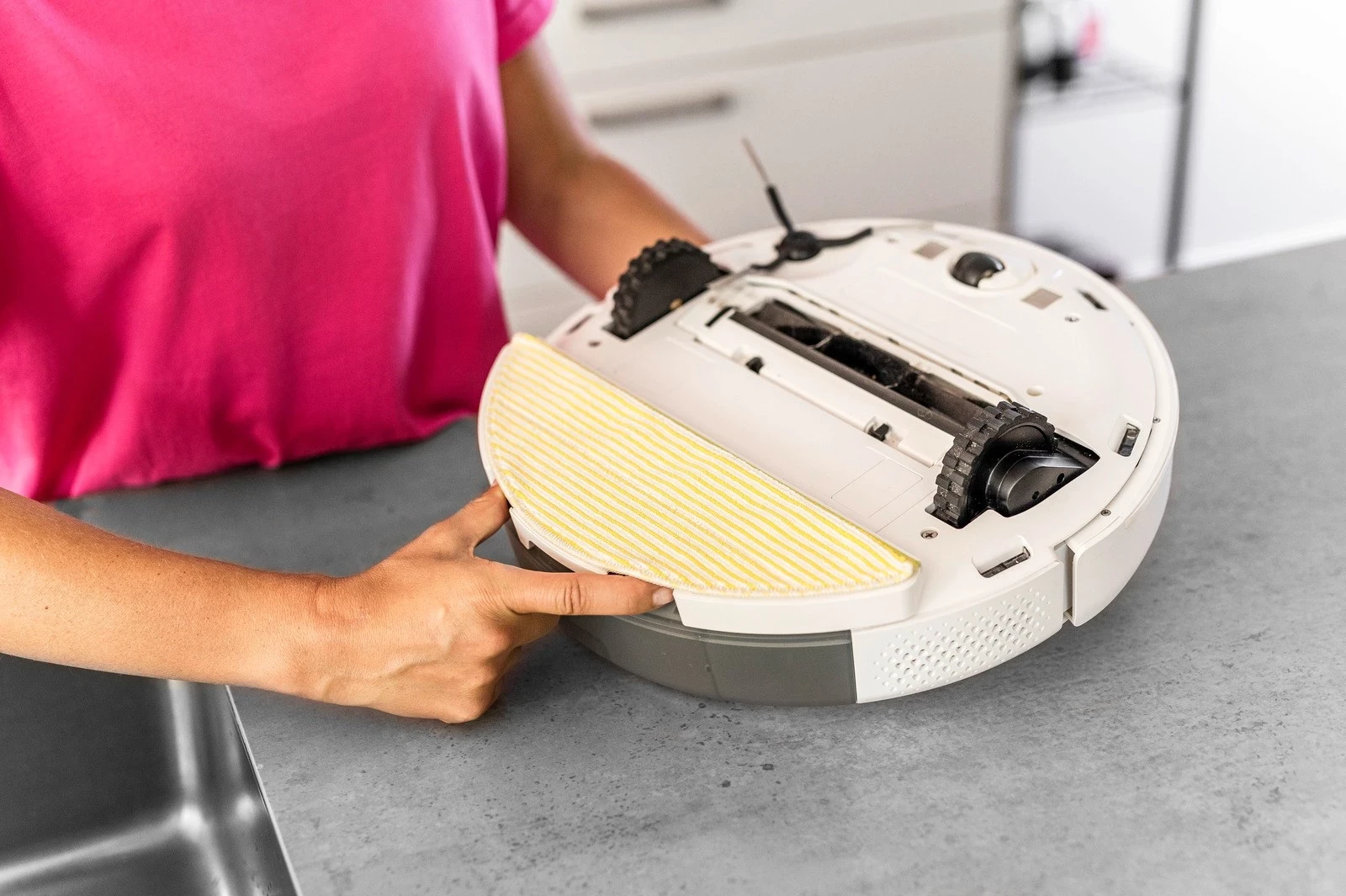 Robot Pastrues KARCHER RCV 5 - Bardhë