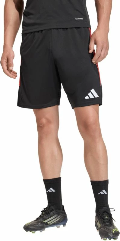 Shorce trajnimi për meshkuj adidas, të kuqe