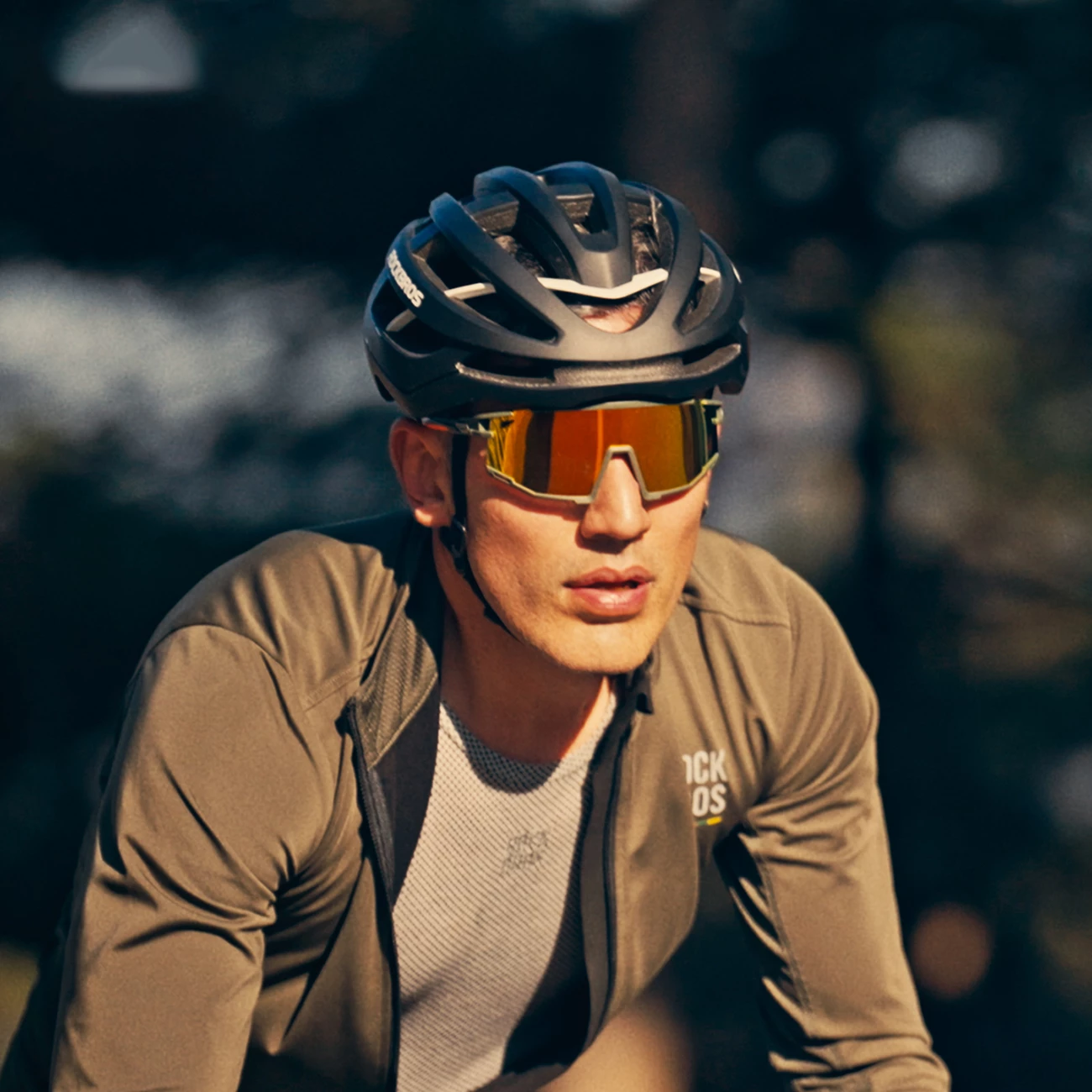 Helmetë biçiklete Rockbros HC-58BK-L 58-61 cm, zezë/gri