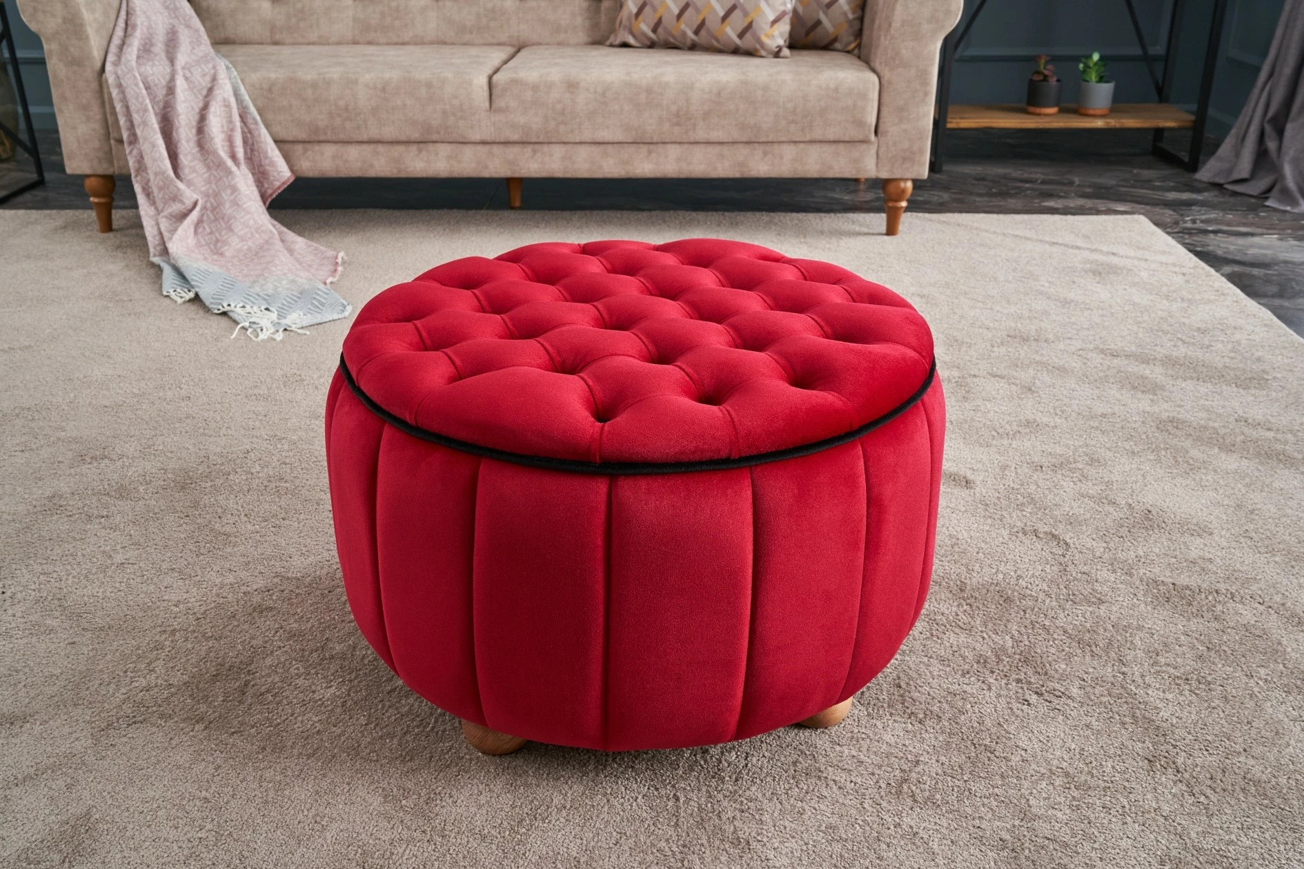 Puf i kuq prej kadifeje, Atelier del Sofa, Jasmin