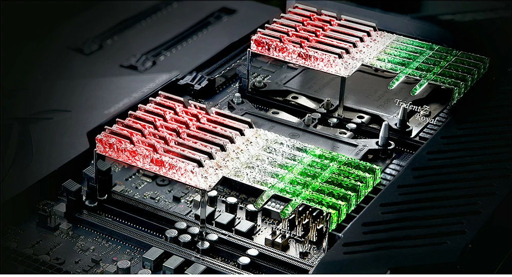RAM Memorje G.Skill Trident Z Royal 64GB (4x16GB) DDR4-3600, RGB, silver