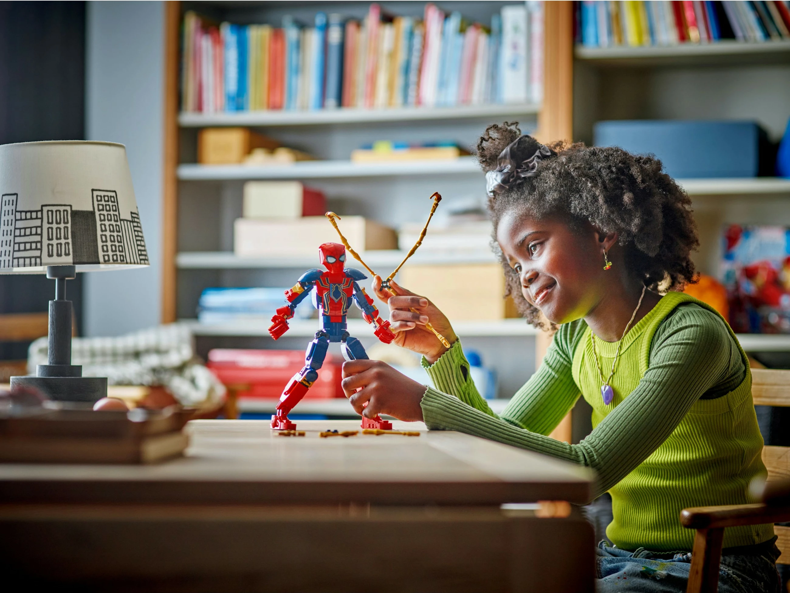Set ndërtimi LEGO Iron Spider-Man 76298, 303 pjesë, shumëngjyrësh