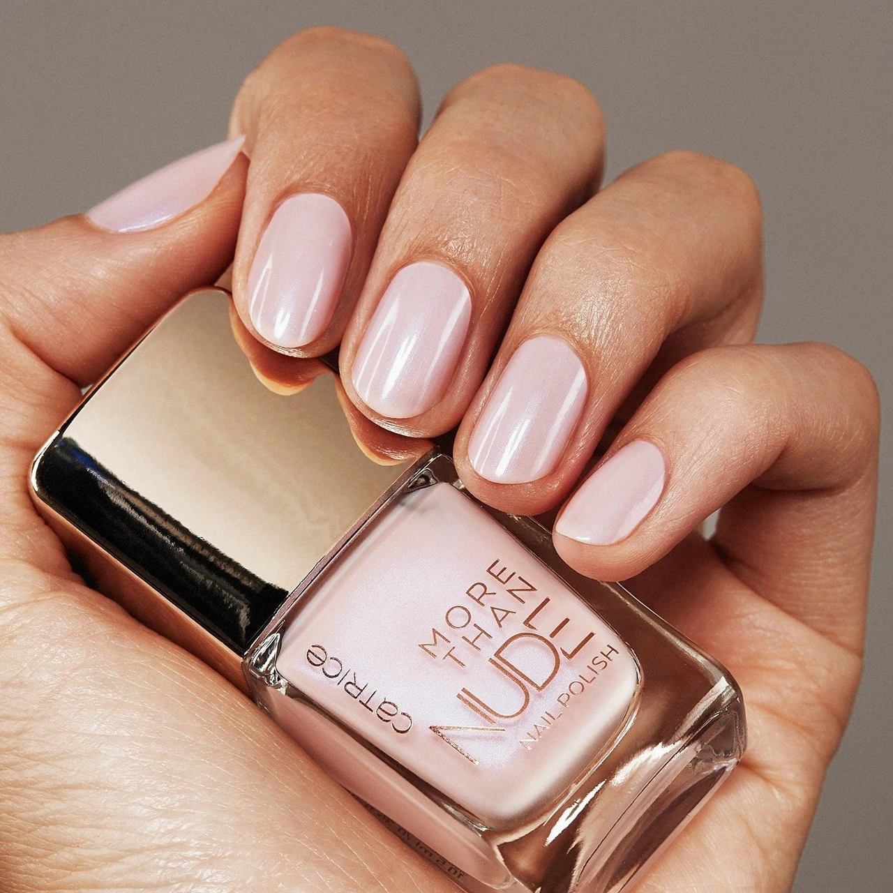 Llak për thonj More Than Nude Nail polish no.16 Hopelessly Romantic