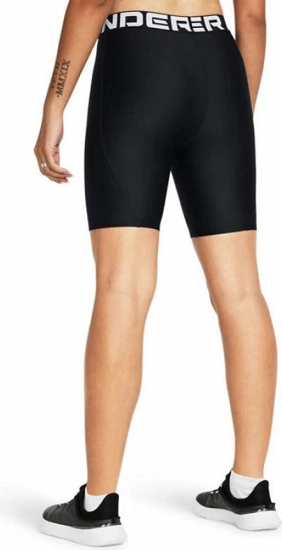 Shorce për femra Under Armour, të zeza