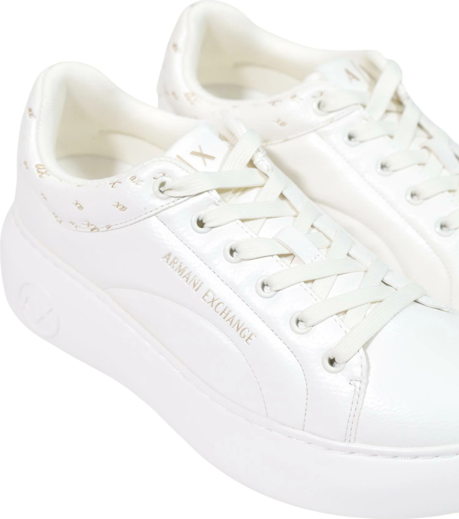 Atlete për femra Armani Exchange XW003064 AF17570, të bardha me ari [Madhësia: 39]