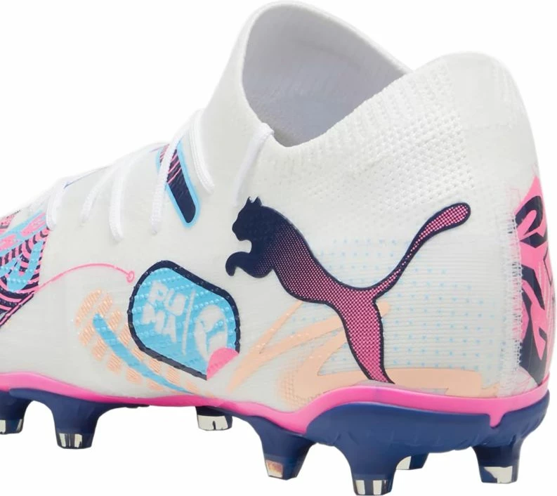 Atlete futbolli Puma për meshkuj, të bardha