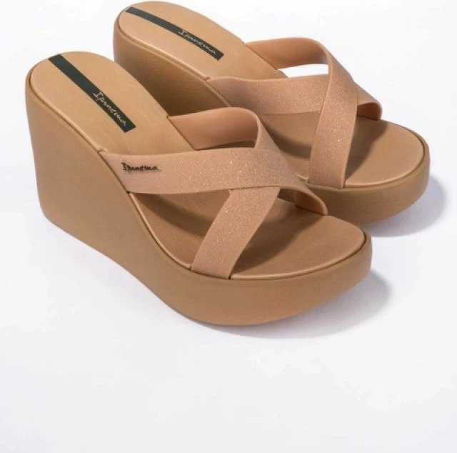 Papuqe për femra Ipanema, bezhë