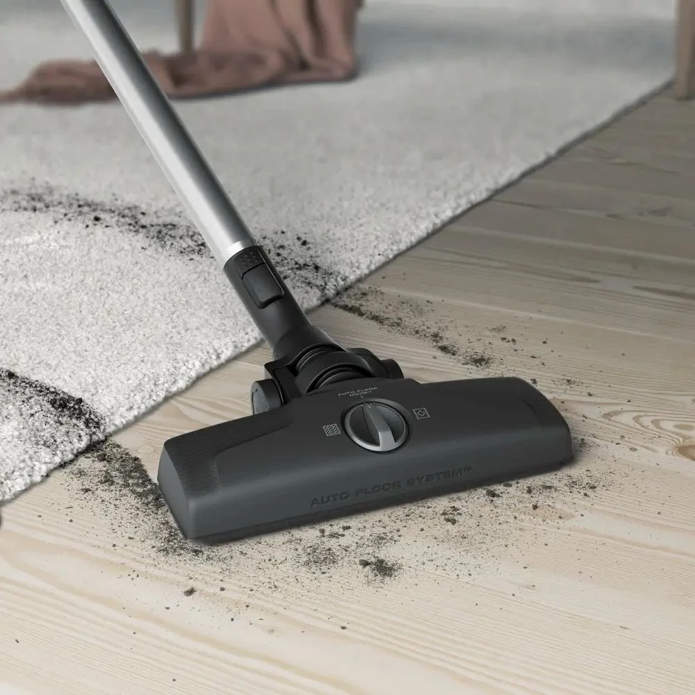Fshesë me korrent Electrolux EL61H4SW 550W, 1.6L, HEPA 13, pa qese, 12 m rreze, e zezë