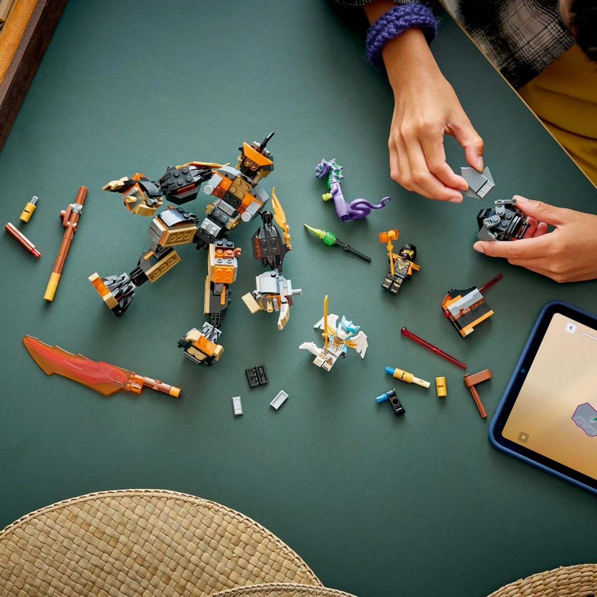 Set LEGO Ninjago 71854 mech i posaçëm i Cole dhe Zane, 364 pjesë, 7+