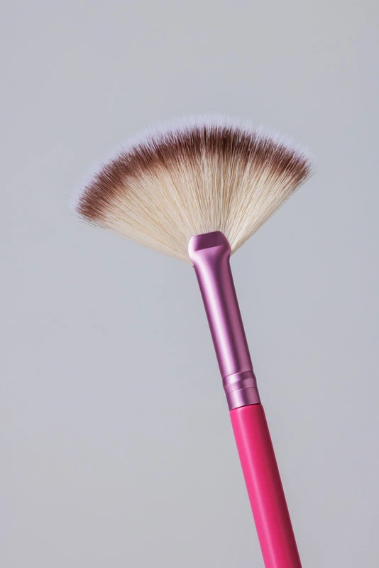 Noelle Makeup brush 05 BLUSH/HIGHLIGHT