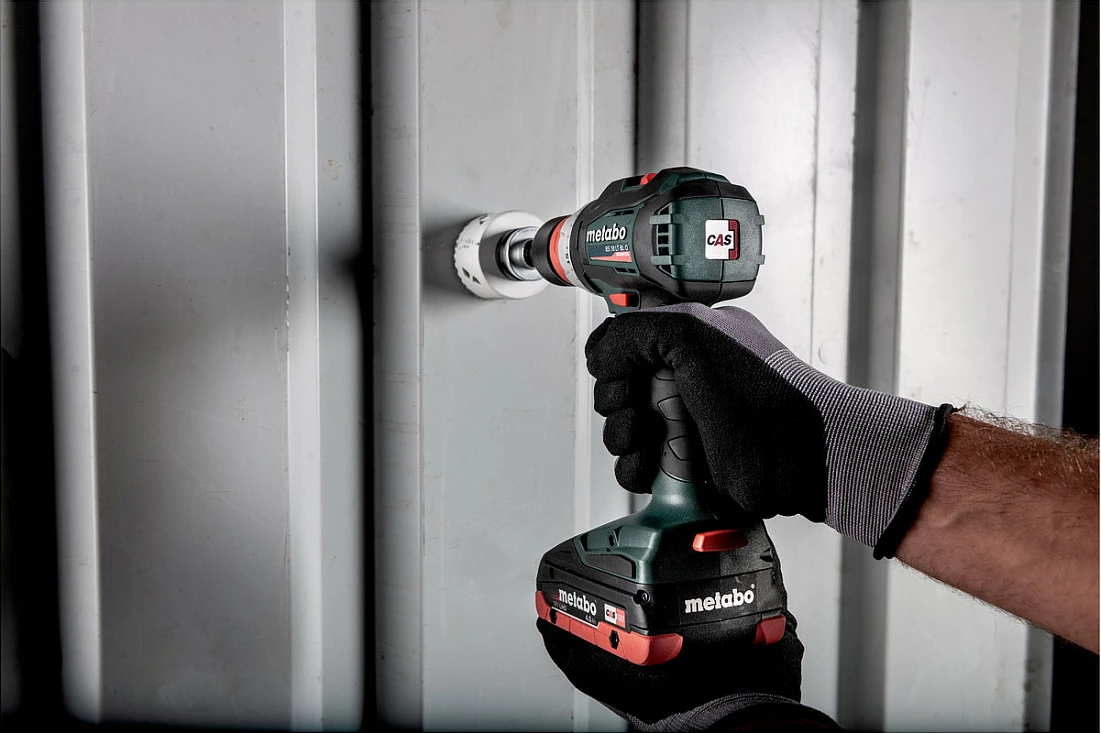 Bormashinë me bateri Metabo BS 18 LT BL Q, 18V, brushless, 75Nm, 13mm, e zezë/jeshile/kuqe
