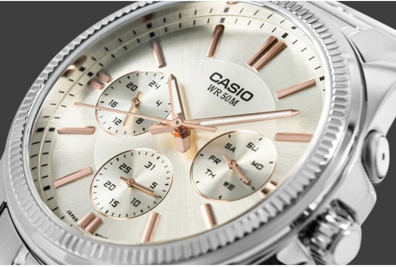 Orë dore për meshkuj CASIO, argjendtë