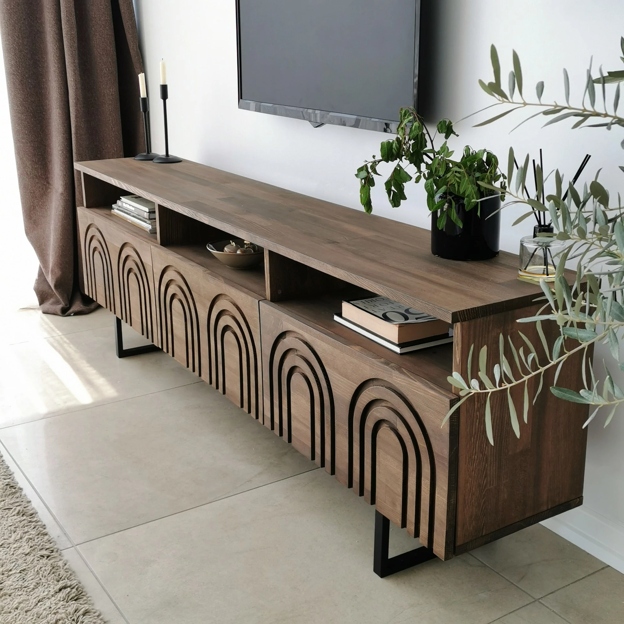 Komodë TV Hanah Home, Helen, ngjyrë arre