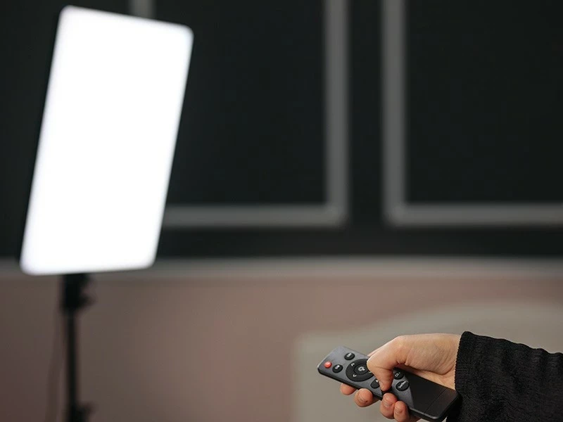 Llampë panel LED Tracer Lumi PRO me stativ 180cm, 160 LED, me telekomandë