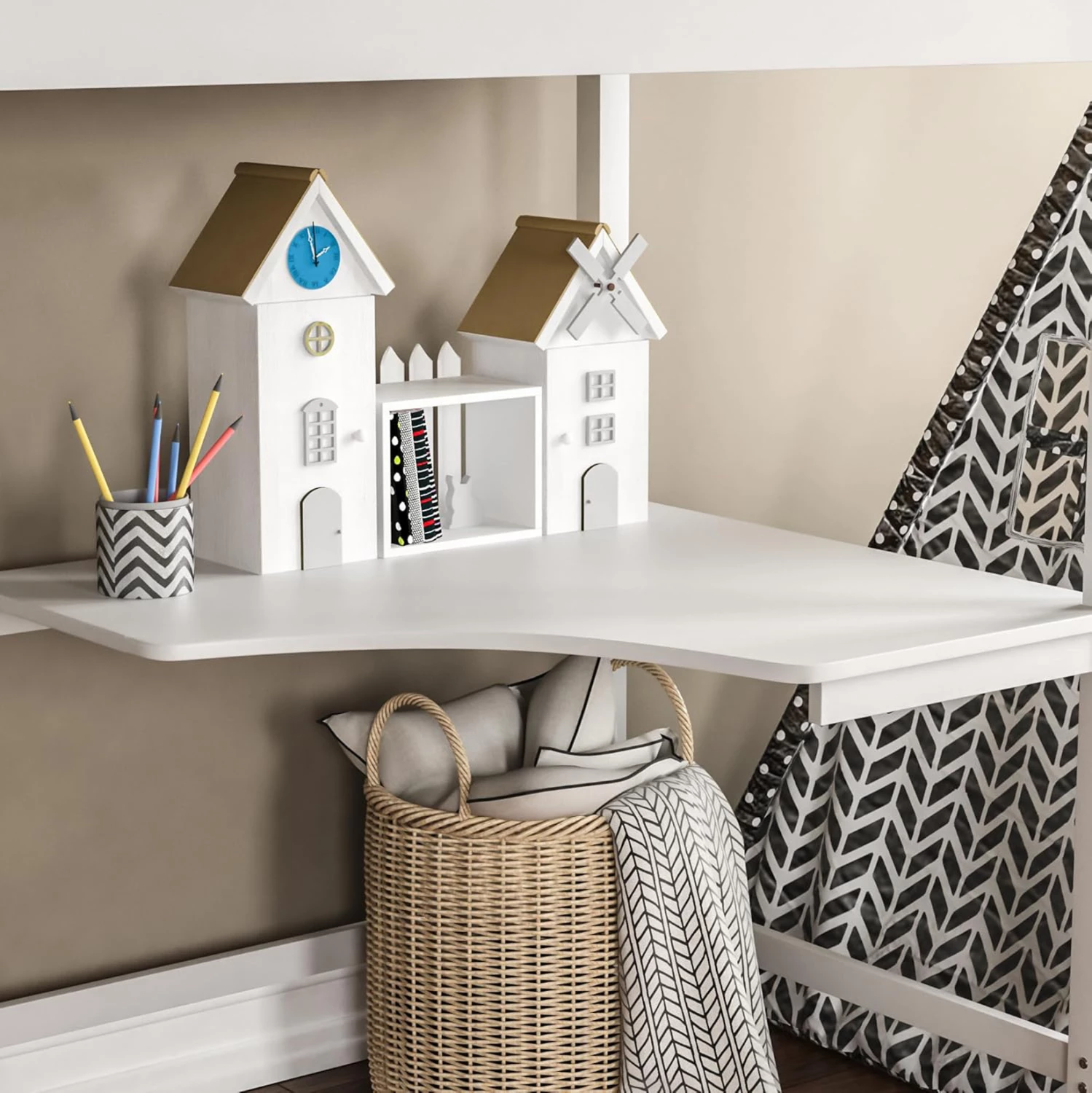 Krevat marinari për fëmijë me tavolinë pune, dru pishe, ngjyrë e bardhë, AKRON FH702.03, për dyshek 90x190cm