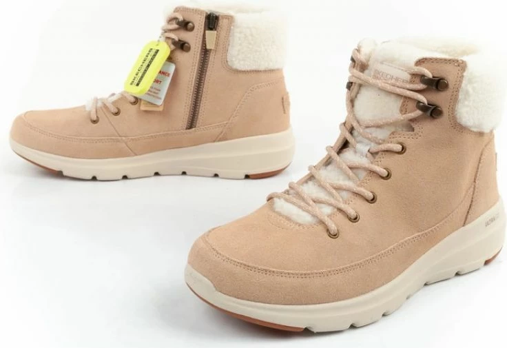 Atlete femra Inny, bezhë