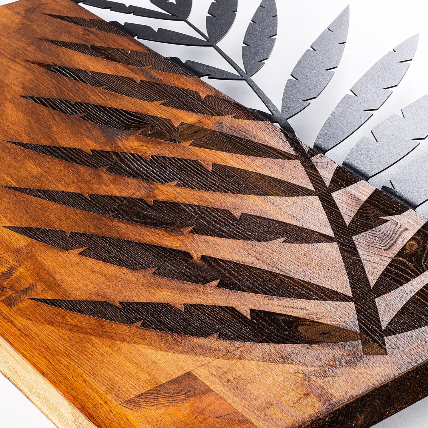 Dekorim muri prej druri me gjethe metalike 50x58 FH7225