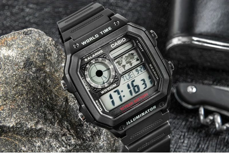 Orë dore për meshkuj Casio, e zezë