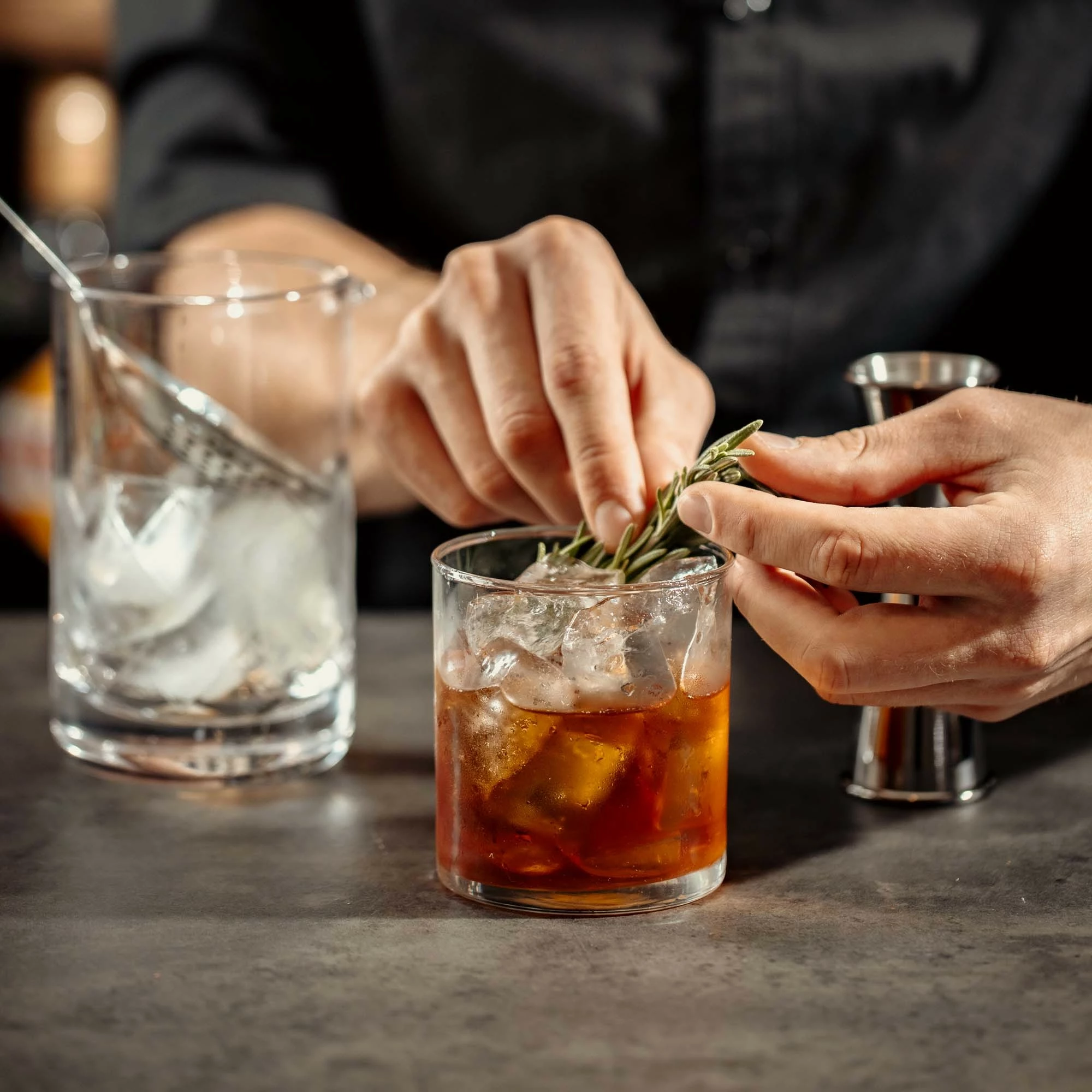 Thyes akulli, BarFly, Deluxe, 203 mm, dorezë druri katrore, argjend/kafe