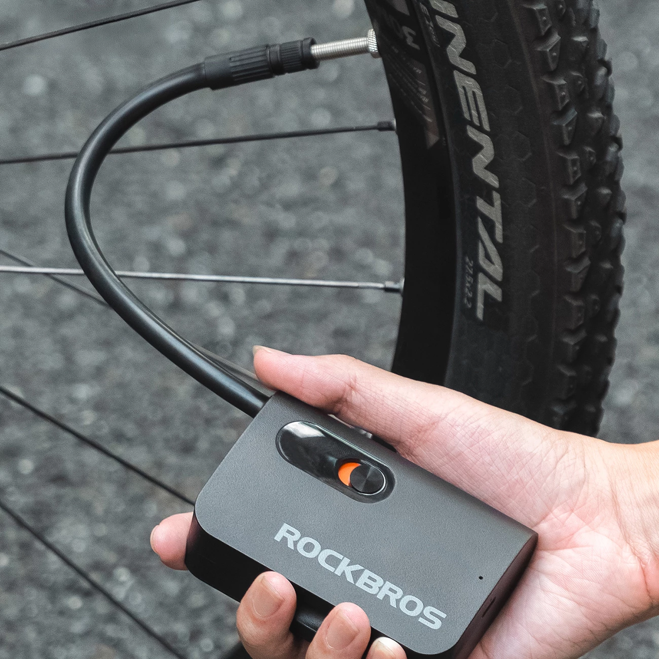 Pompë elektrike pa kabllo Rockbros L1 Mini 70 PSI USB-C zorrë 200 mm Schrader/Presta e zezë
