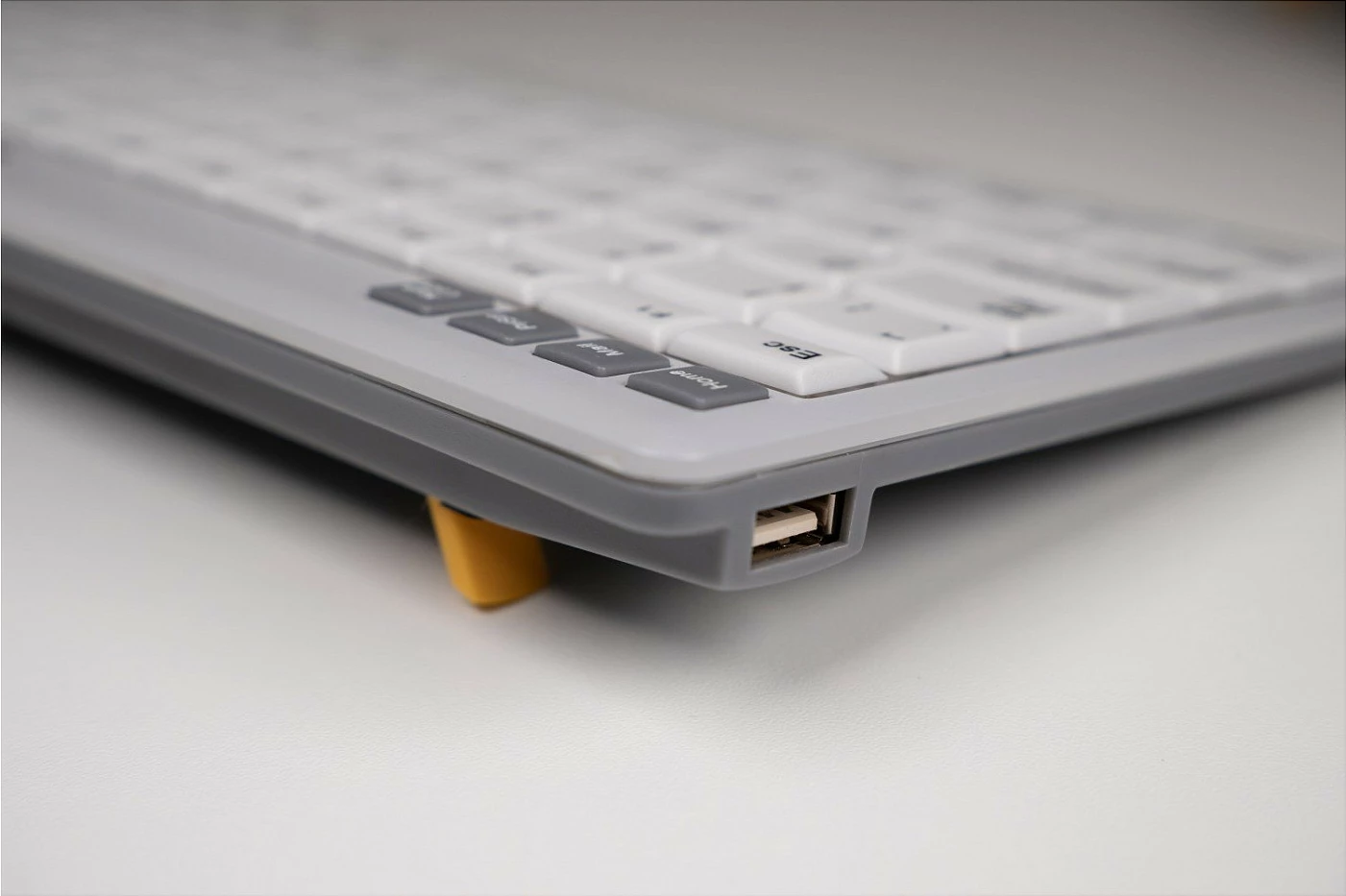 Tastierë BakkerElkhuizen UltraBoard 950 V2, USB, kompakte pa numpad, UK QWERTY, e bardhë