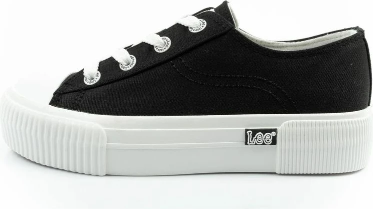 Atlete femra Lee Isla, të zeza platformë