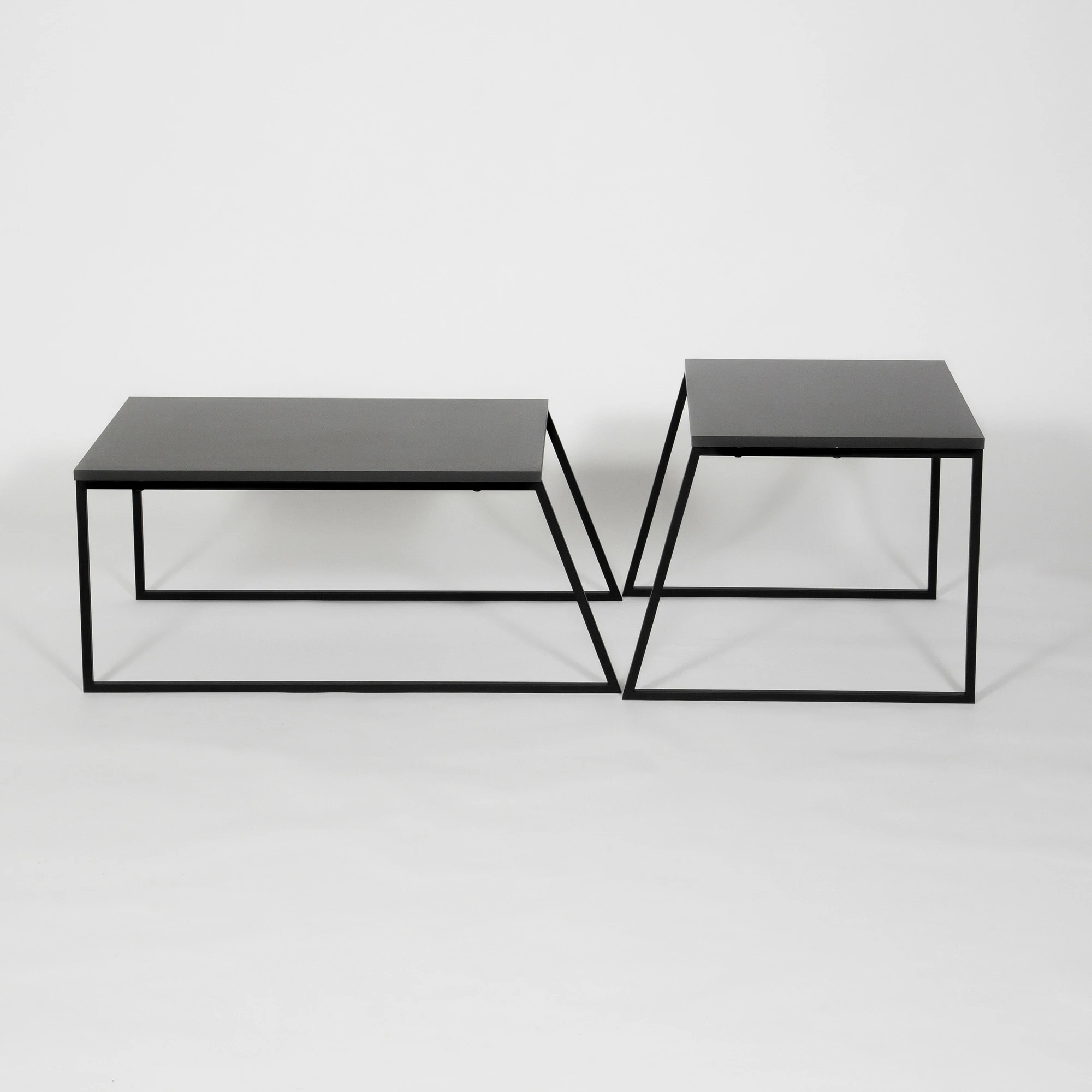 Set tavolinash kafeje Skye Decor, ngjyrë antracit