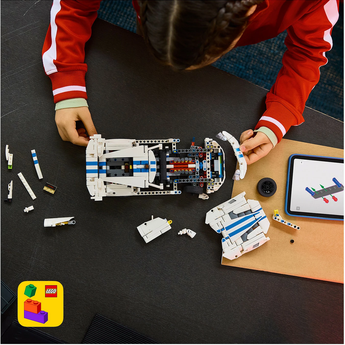 Set LEGO Technic Dodge Viper GTS-R 42234, 805 copë, 10+, bardhë/kaltër