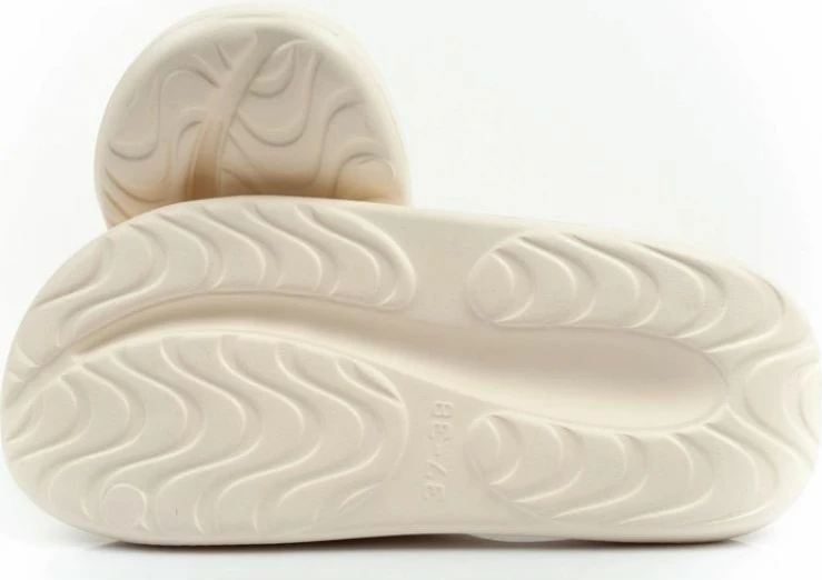 Papuqe Joma për femra, bezhë